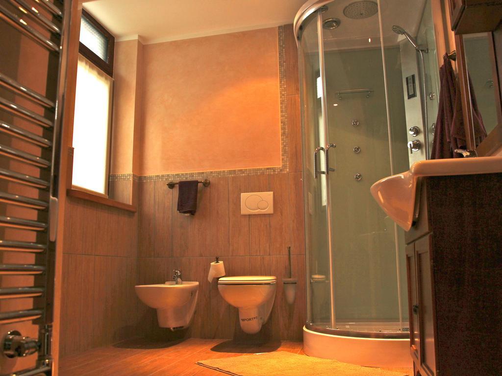 Agriturismo Il Sorriso Dei Figli Argegno Værelse billede