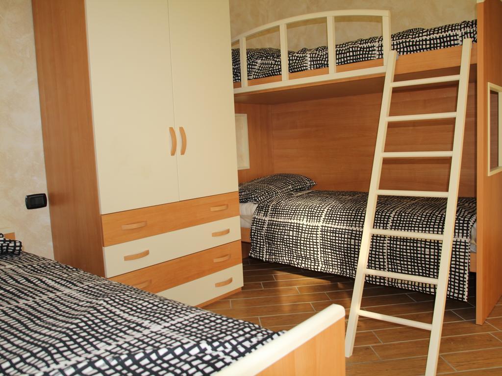 Agriturismo Il Sorriso Dei Figli Argegno Værelse billede